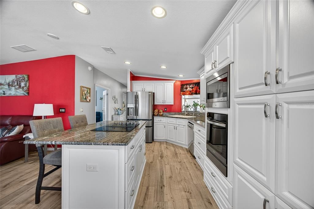 Active With Contract: $199,000 (2 beds, 2 baths, 1620 Square Feet)