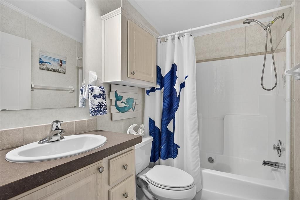 Active With Contract: $199,000 (2 beds, 2 baths, 1620 Square Feet)