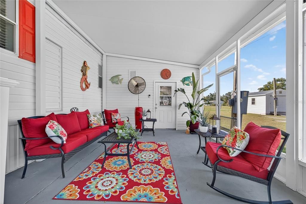 Active With Contract: $199,000 (2 beds, 2 baths, 1620 Square Feet)