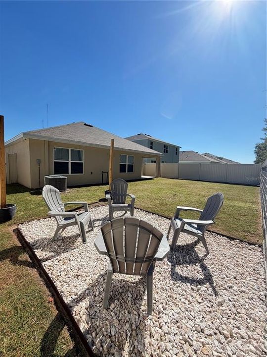 Active With Contract: $299,500 (4 beds, 2 baths, 1827 Square Feet)