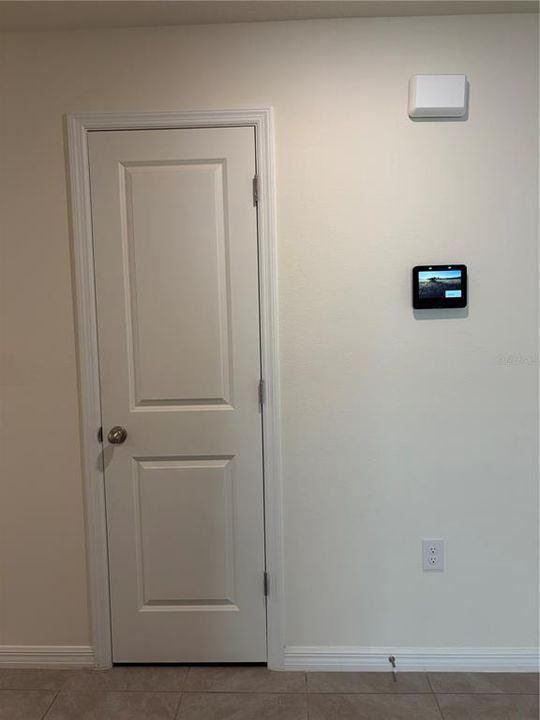 Active With Contract: $299,500 (4 beds, 2 baths, 1827 Square Feet)