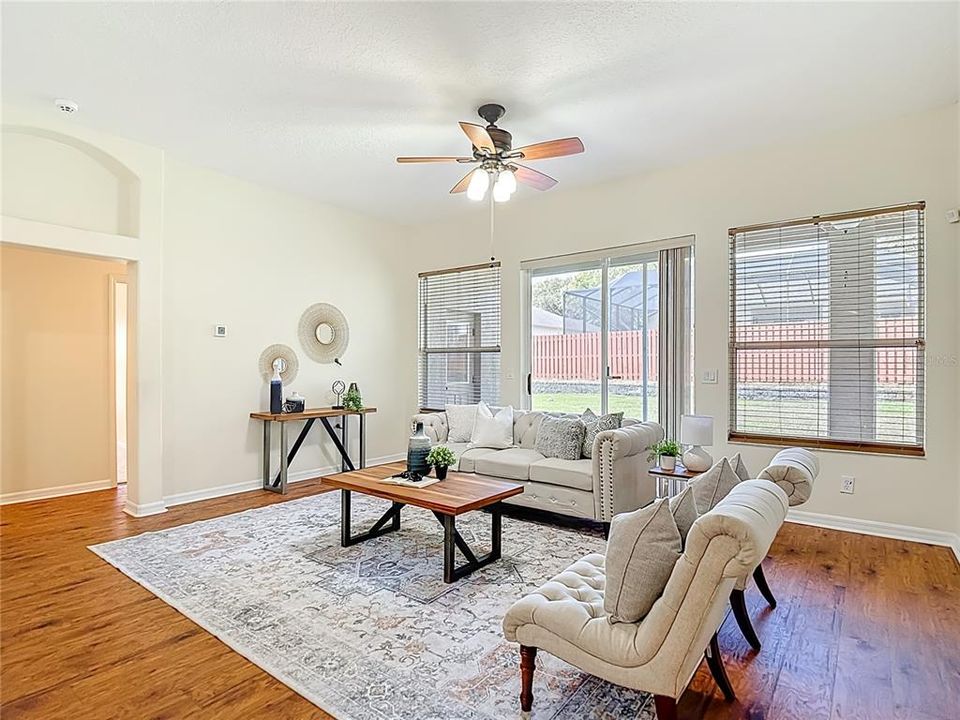 Active With Contract: $425,000 (4 beds, 2 baths, 2130 Square Feet)