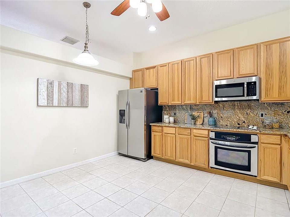 Active With Contract: $425,000 (4 beds, 2 baths, 2130 Square Feet)