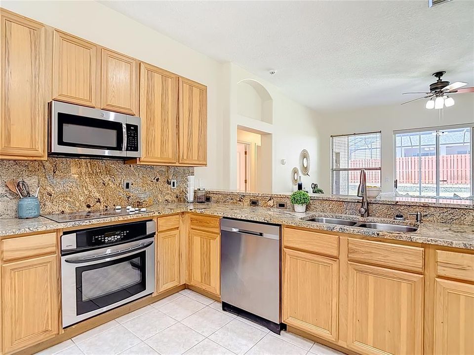 Active With Contract: $425,000 (4 beds, 2 baths, 2130 Square Feet)