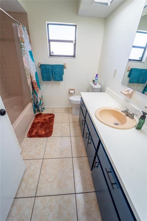 На продажу: $257,500 (2 спален, 2 ванн, 1059 Квадратных фут)