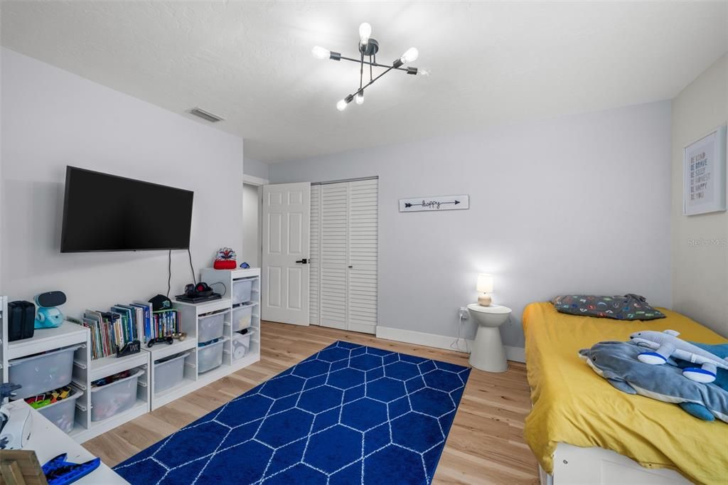 待售: $829,000 (4 贝兹, 3 浴室, 2533 平方英尺)