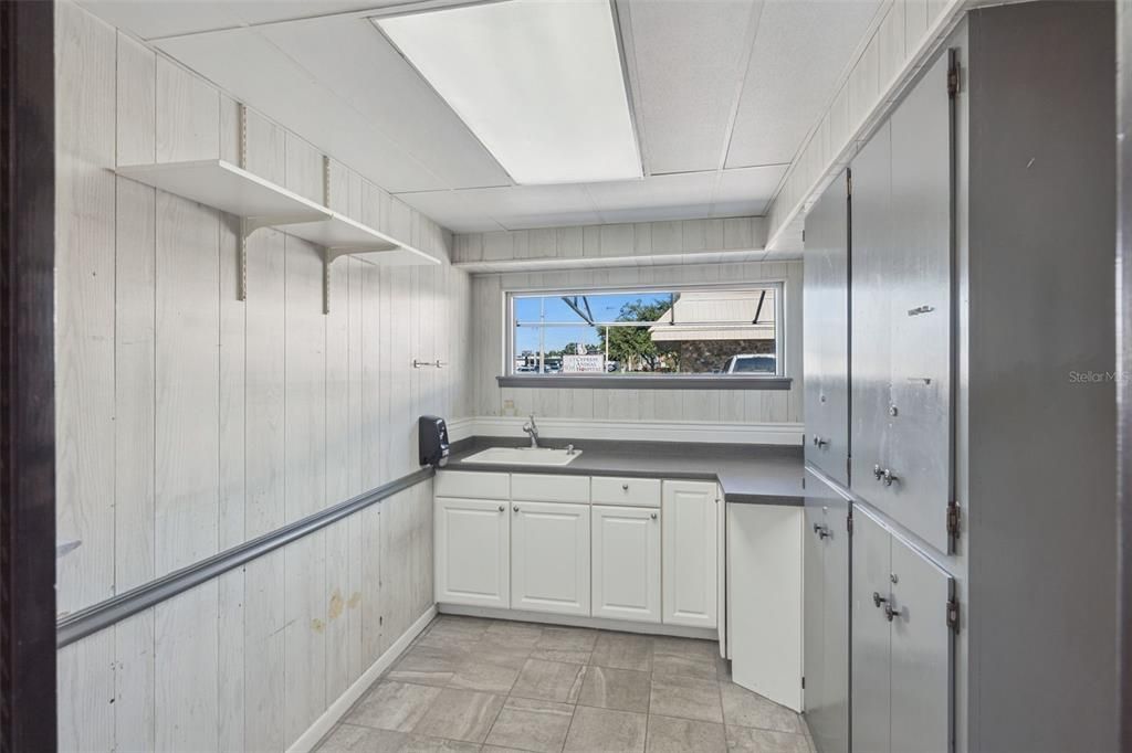 На продажу: $450,000 (0 спален, 0 ванн, 1092 Квадратных фут)