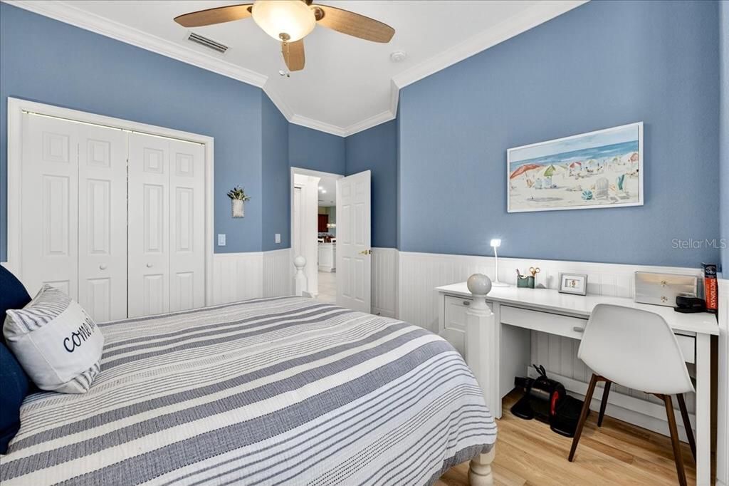 合同活跃: $640,000 (2 贝兹, 2 浴室, 1812 平方英尺)