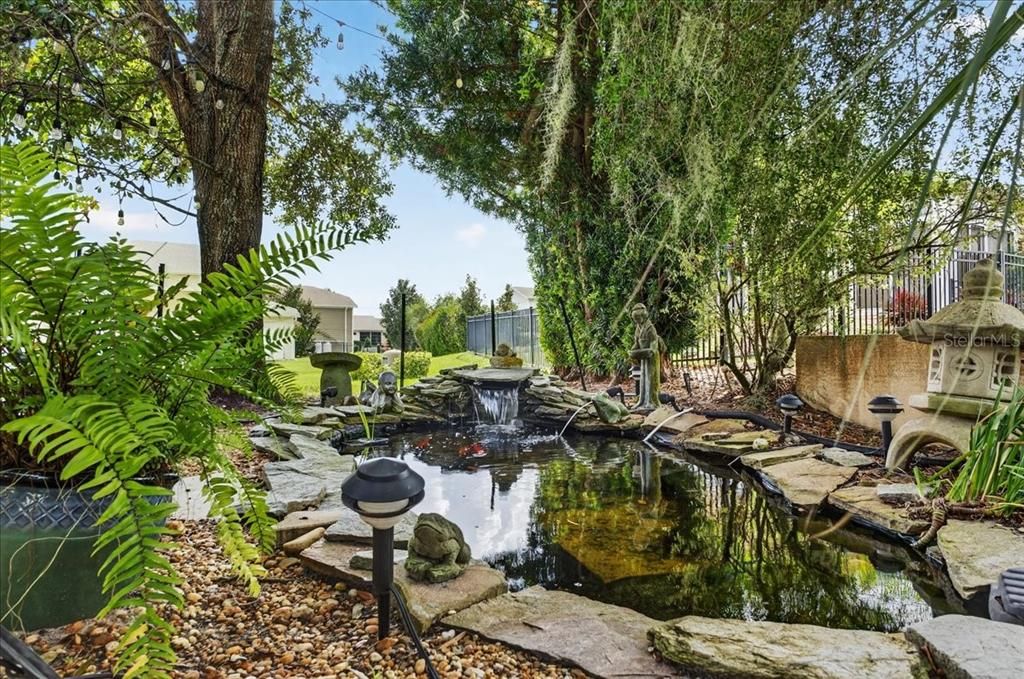 合同活跃: $640,000 (2 贝兹, 2 浴室, 1812 平方英尺)