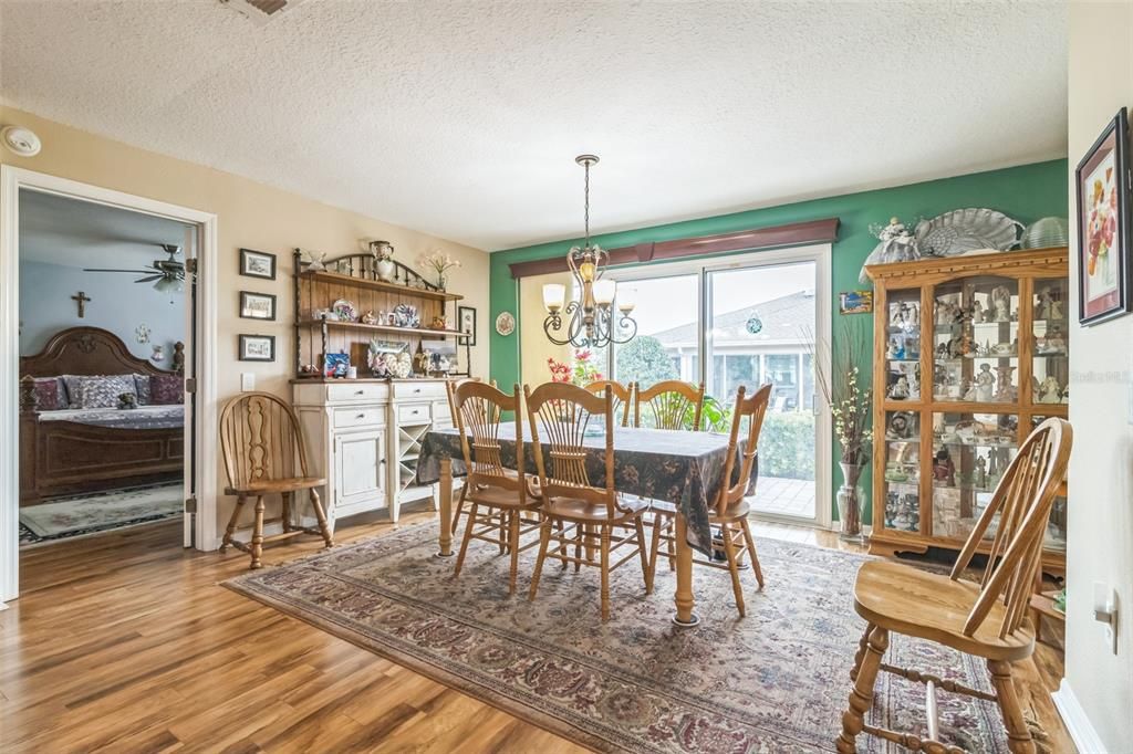 For Sale: $294,999 (3 beds, 2 baths, 1784 Square Feet)