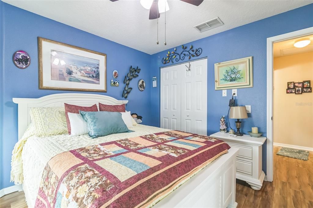 For Sale: $294,999 (3 beds, 2 baths, 1784 Square Feet)