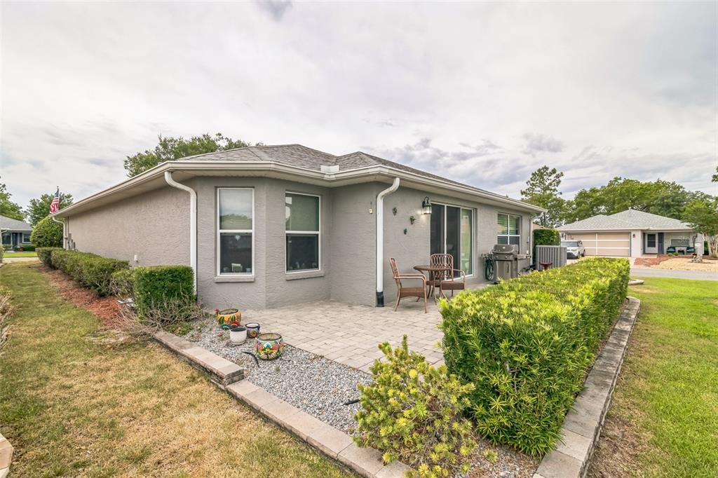For Sale: $294,999 (3 beds, 2 baths, 1784 Square Feet)