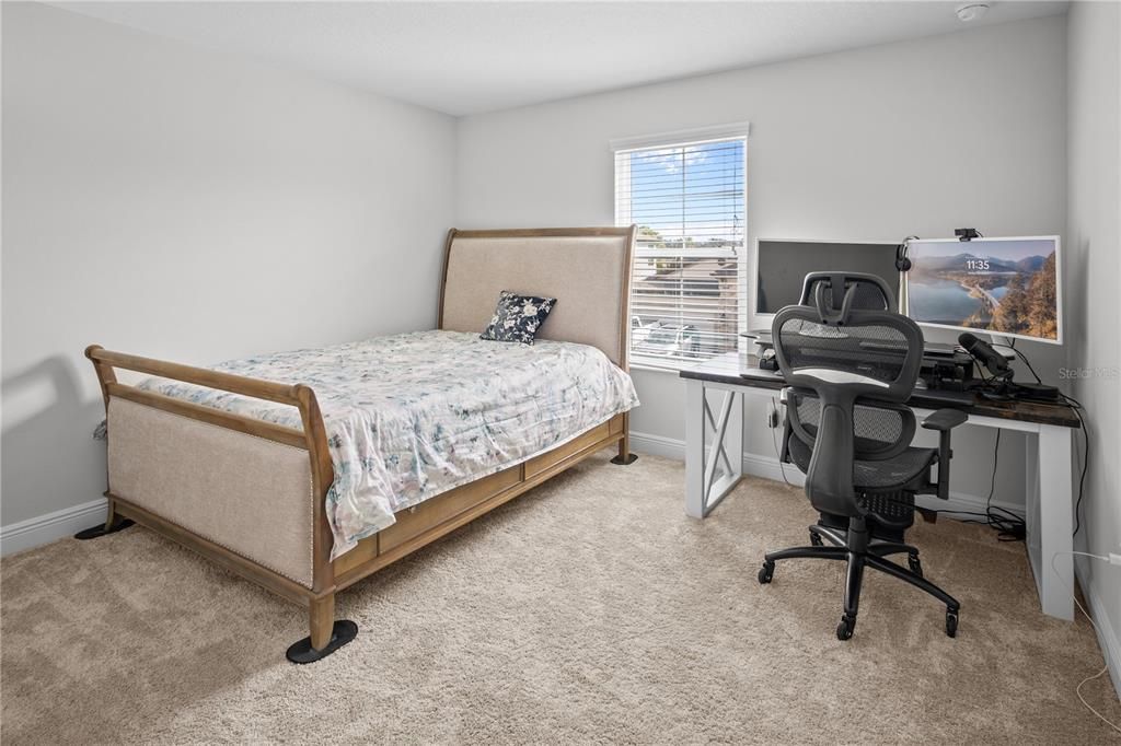 En Venta: $615,000 (5 camas, 3 baños, 3381 Pies cuadrados)