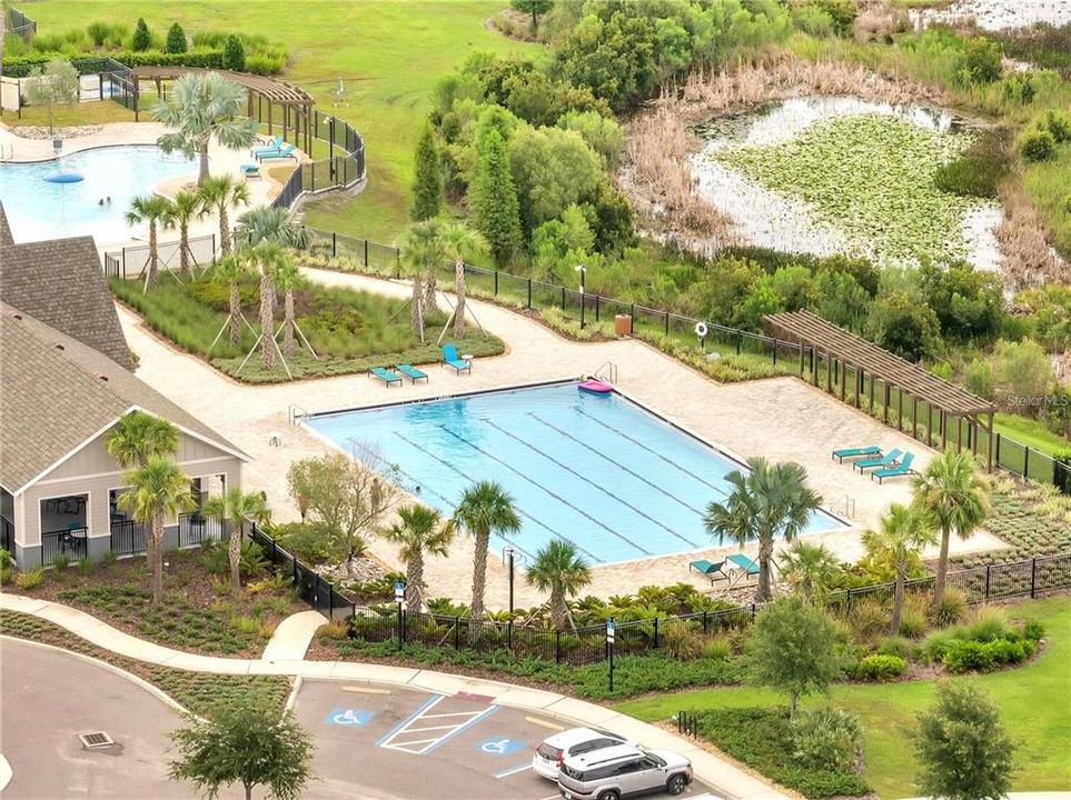 En Venta: $615,000 (5 camas, 3 baños, 3381 Pies cuadrados)