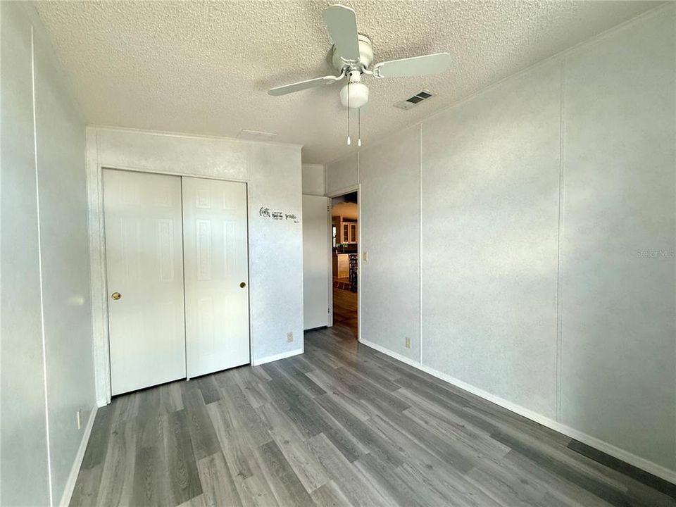 For Sale: $265,000 (2 beds, 2 baths, 1689 Square Feet)