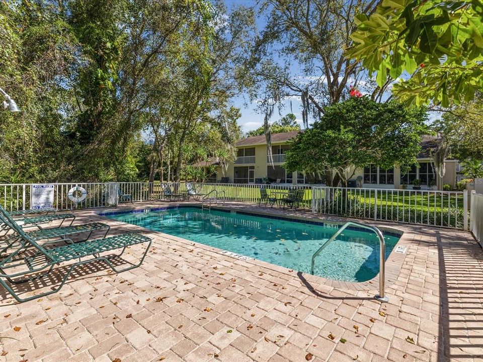 待售: $319,900 (2 贝兹, 2 浴室, 1411 平方英尺)