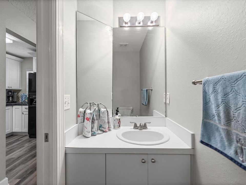 待售: $319,900 (2 贝兹, 2 浴室, 1411 平方英尺)