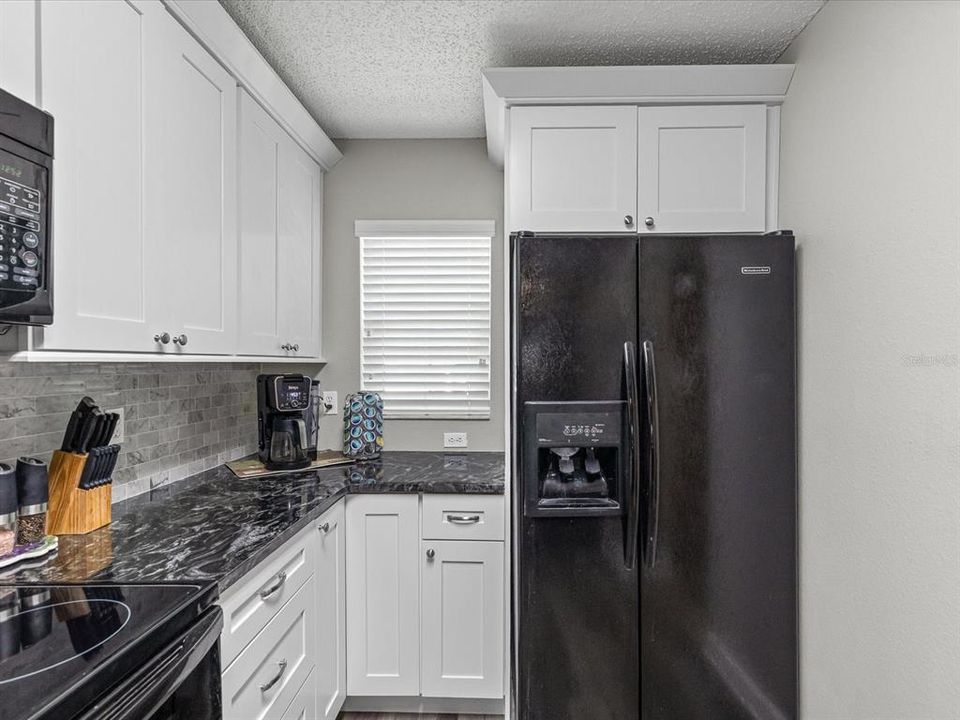 待售: $319,900 (2 贝兹, 2 浴室, 1411 平方英尺)