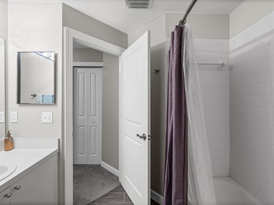 待售: $319,900 (2 贝兹, 2 浴室, 1411 平方英尺)