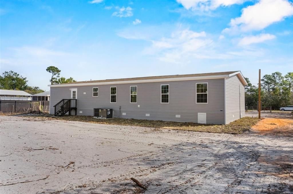 На продажу: $259,000 (4 спален, 2 ванн, 1493 Квадратных фут)