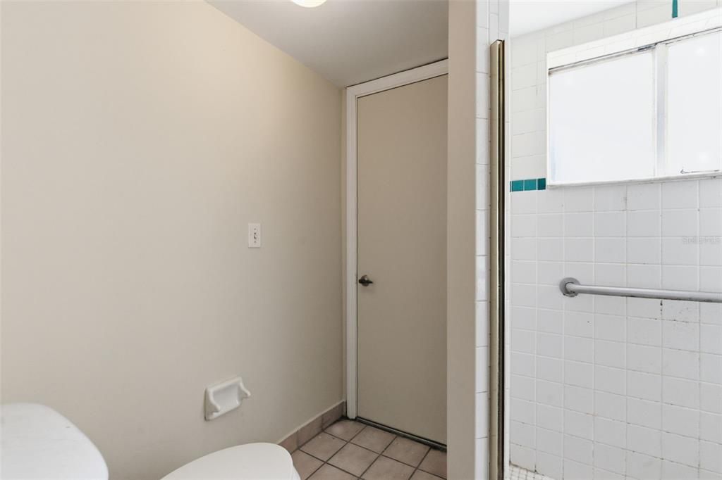 For Sale: $199,500 (2 beds, 2 baths, 1430 Square Feet)