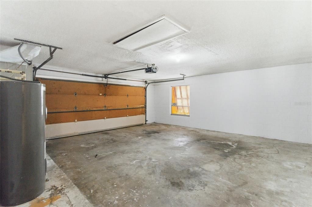 For Sale: $199,500 (2 beds, 2 baths, 1430 Square Feet)