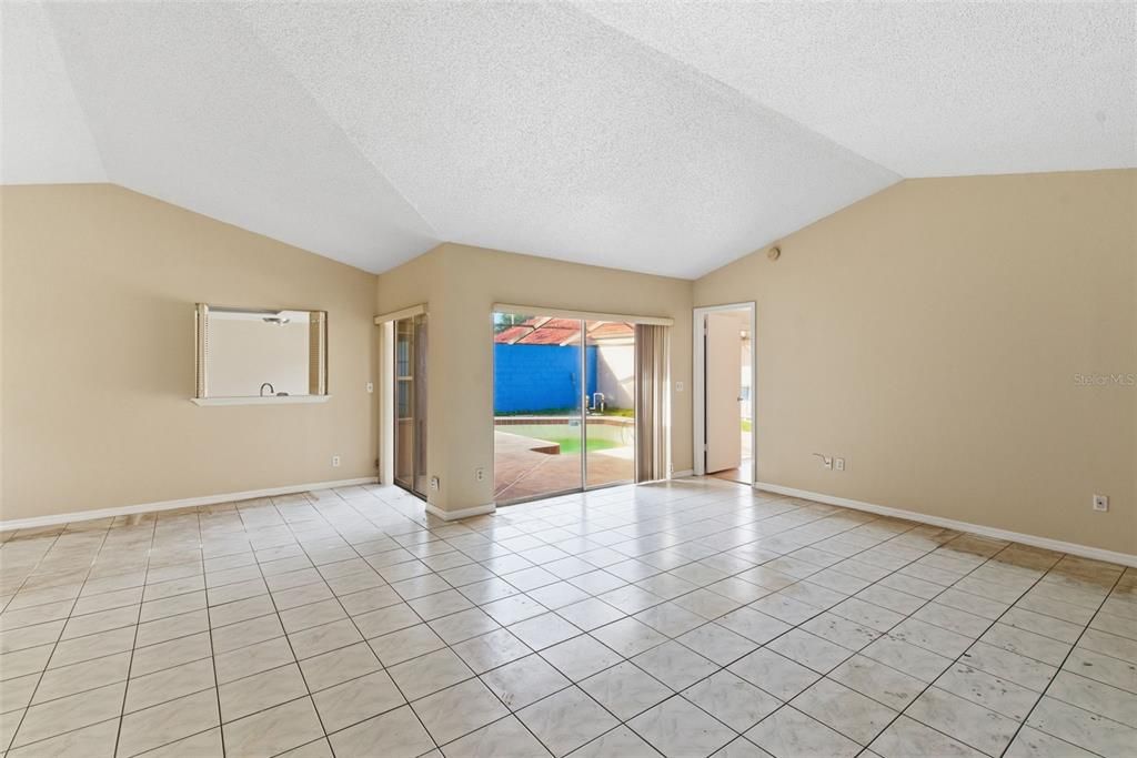 For Sale: $199,500 (2 beds, 2 baths, 1430 Square Feet)