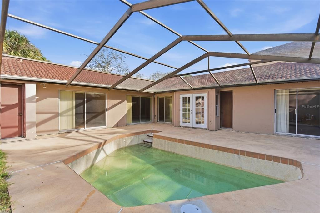 For Sale: $199,500 (2 beds, 2 baths, 1430 Square Feet)