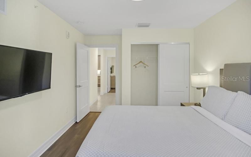 For Sale: $989,900 (3 beds, 2 baths, 1393 Square Feet)