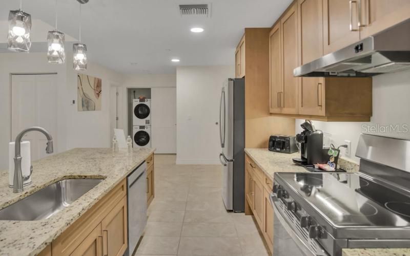 For Sale: $989,900 (3 beds, 2 baths, 1393 Square Feet)