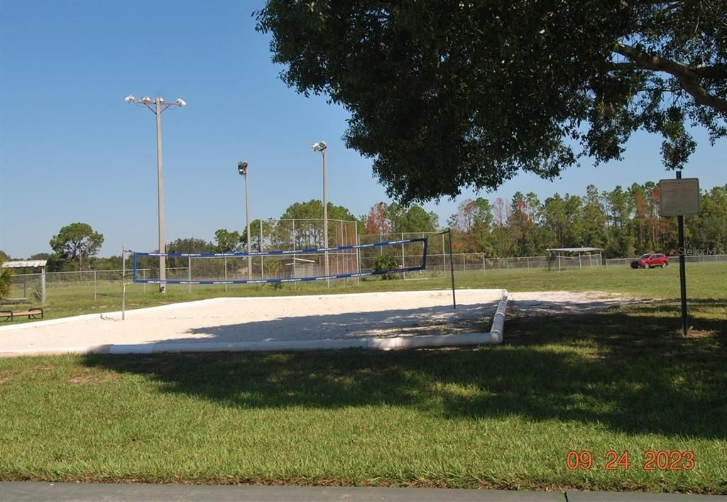 На продажу: $269,900 (3 спален, 2 ванн, 1634 Квадратных фут)