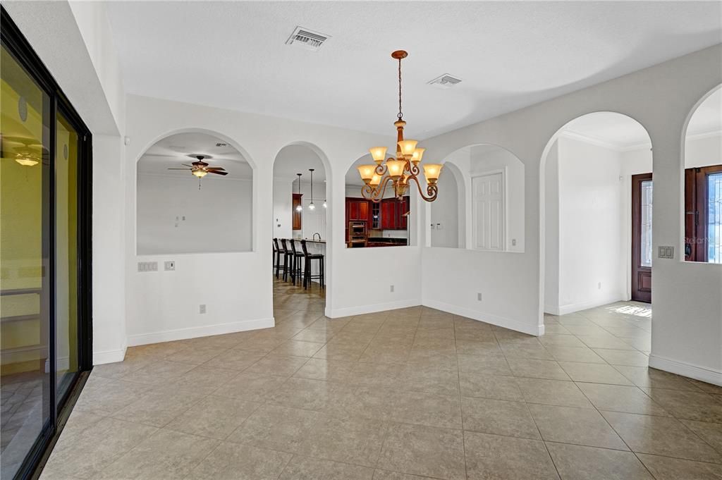 For Sale: $775,000 (6 beds, 3 baths, 4189 Square Feet)