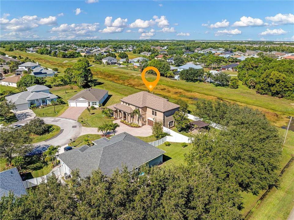 For Sale: $775,000 (6 beds, 3 baths, 4189 Square Feet)