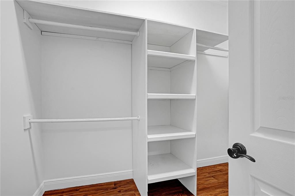 For Sale: $775,000 (6 beds, 3 baths, 4189 Square Feet)