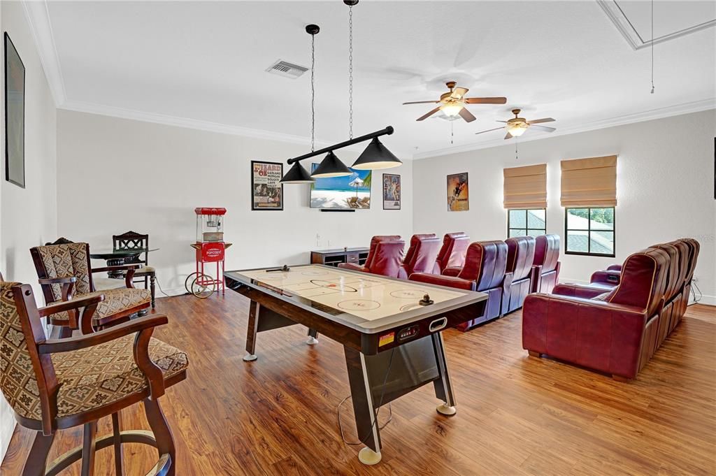 For Sale: $775,000 (6 beds, 3 baths, 4189 Square Feet)