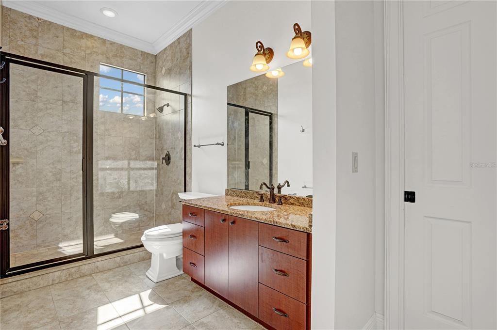 For Sale: $775,000 (6 beds, 3 baths, 4189 Square Feet)