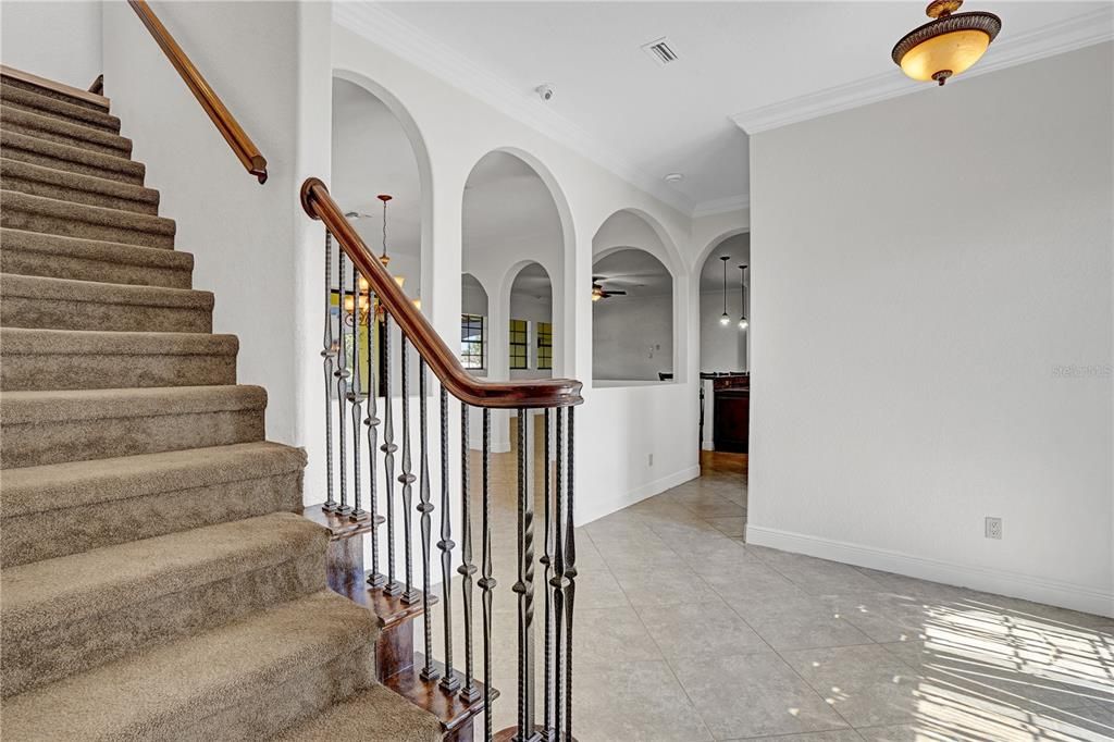 For Sale: $775,000 (6 beds, 3 baths, 4189 Square Feet)