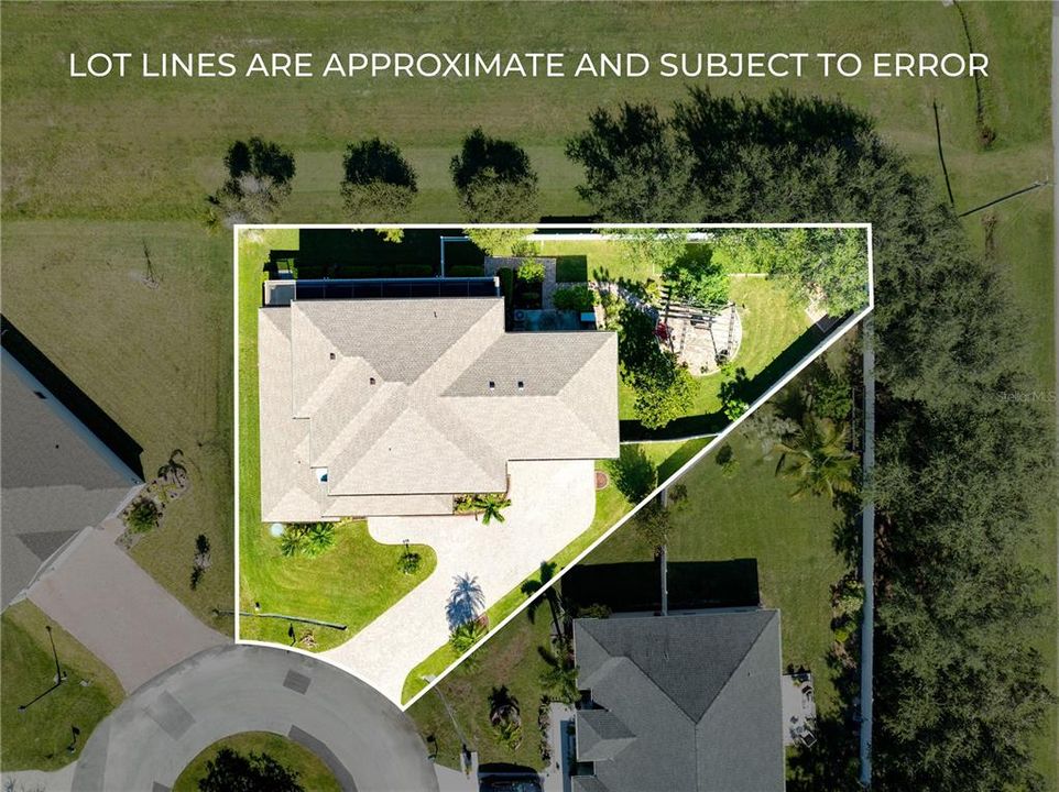 For Sale: $775,000 (6 beds, 3 baths, 4189 Square Feet)