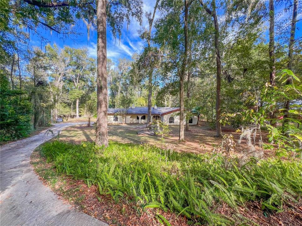 Vendido Recientemente: $49,900 (3 camas, 2 baños, 2211 Pies cuadrados)