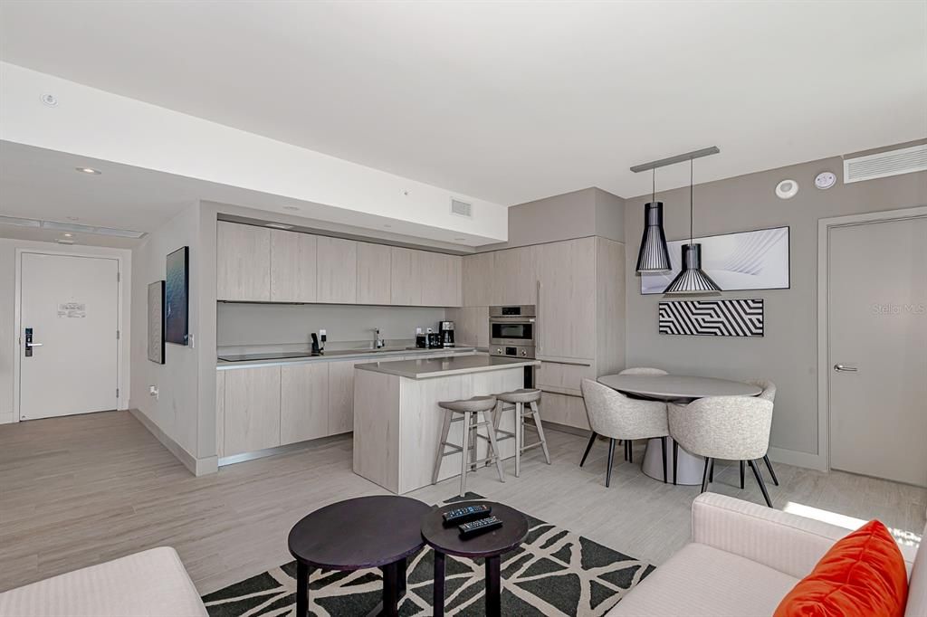 En Venta: $850,000 (3 camas, 2 baños, 1129 Pies cuadrados)