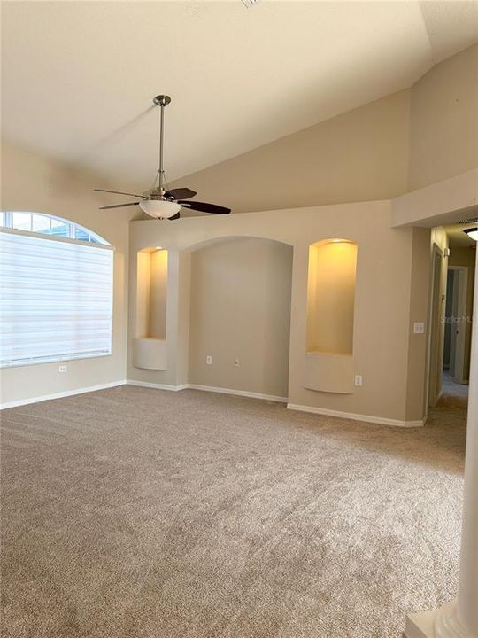 В аренду: $2,900 (4 спален, 3 ванн, 2212 Квадратных фут)