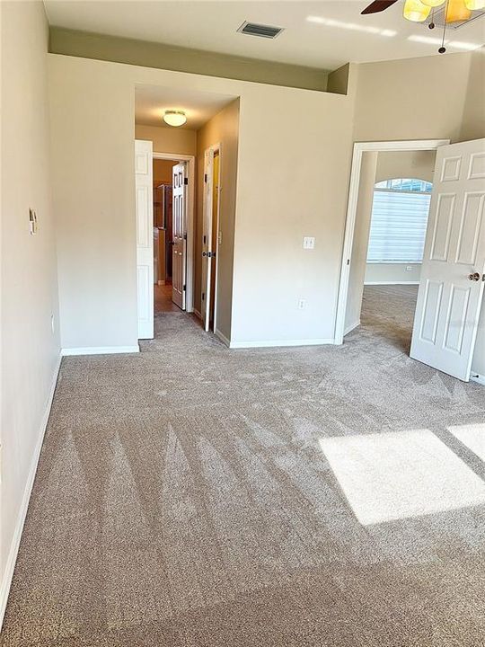 В аренду: $2,900 (4 спален, 3 ванн, 2212 Квадратных фут)