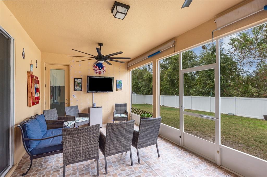 待售: $575,000 (5 贝兹, 3 浴室, 3072 平方英尺)