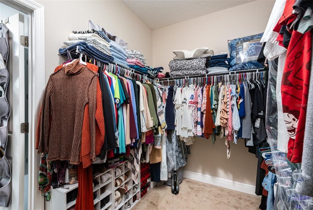 待售: $575,000 (5 贝兹, 3 浴室, 3072 平方英尺)