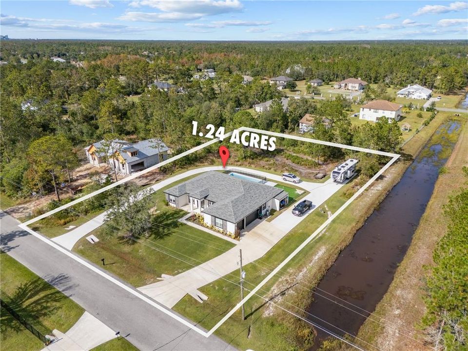 For Sale: $815,000 (4 beds, 3 baths, 2672 Square Feet)