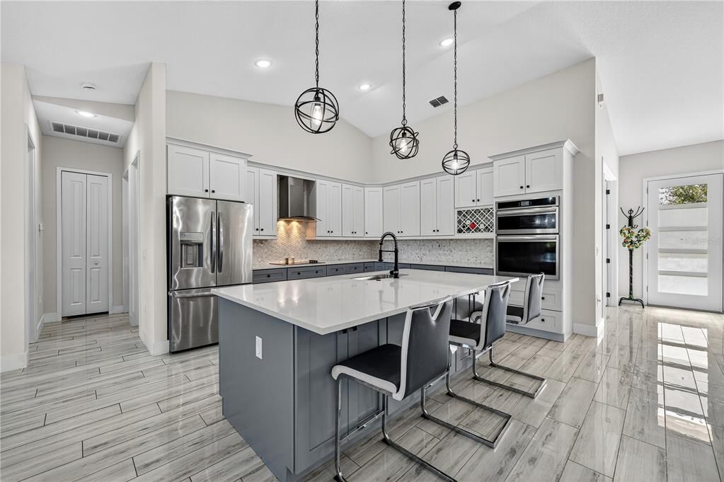 For Sale: $815,000 (4 beds, 3 baths, 2672 Square Feet)