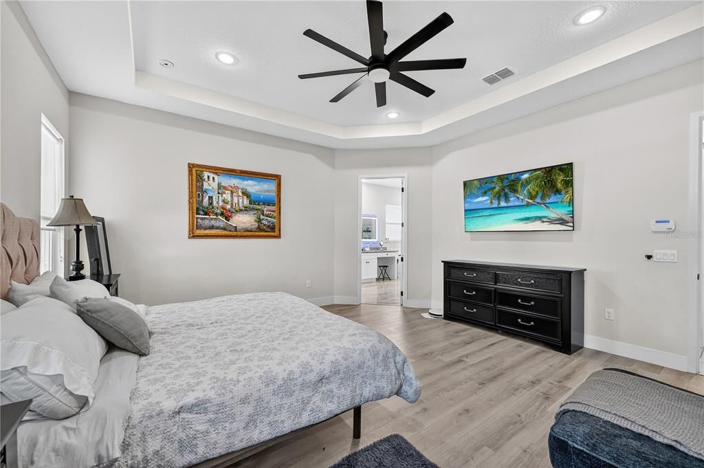 For Sale: $815,000 (4 beds, 3 baths, 2672 Square Feet)