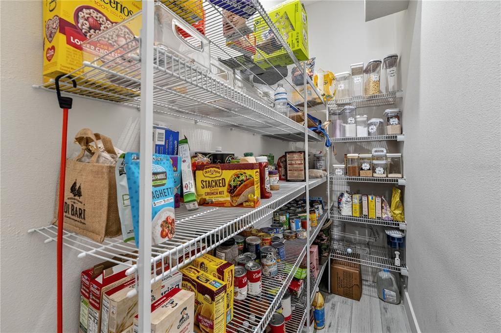 For Sale: $815,000 (4 beds, 3 baths, 2672 Square Feet)