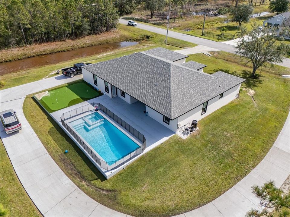 For Sale: $815,000 (4 beds, 3 baths, 2672 Square Feet)