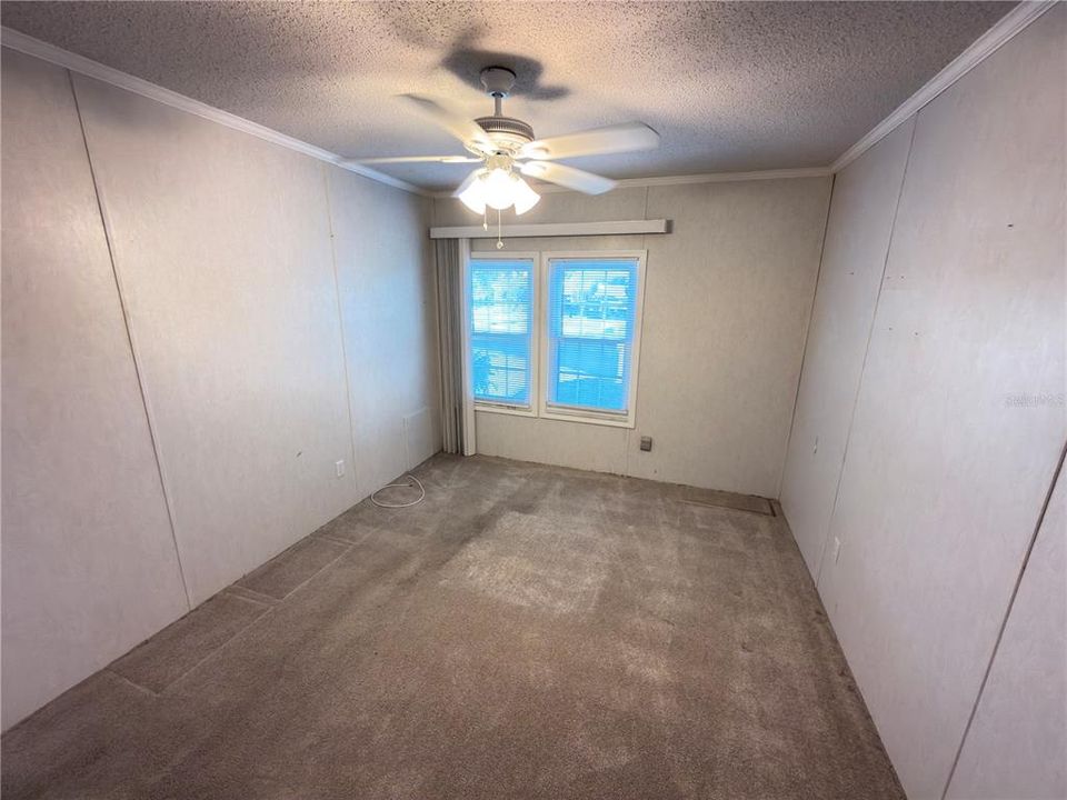 待售: $210,000 (3 贝兹, 2 浴室, 1216 平方英尺)